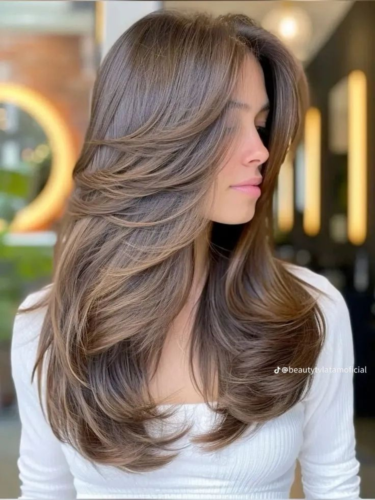 Corte de pelo mariposa. Foto Pinterest