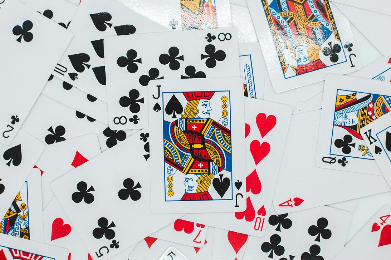 Cartas de póker. Foto: Unsplash.