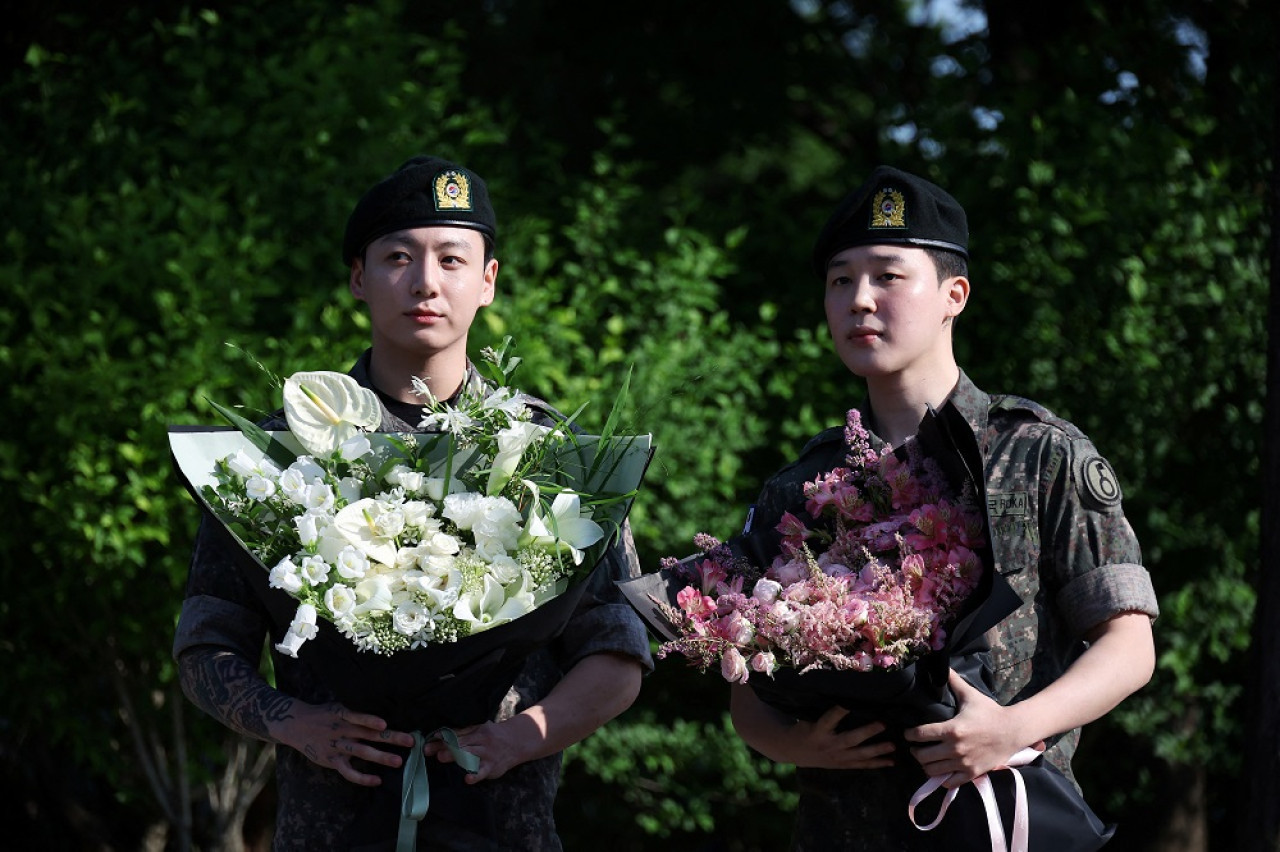 Jimin y Jungkook, de BTS, terminaron el servicio militar surcoreano. Foto: Reuters / /Kim Hong-Ji.