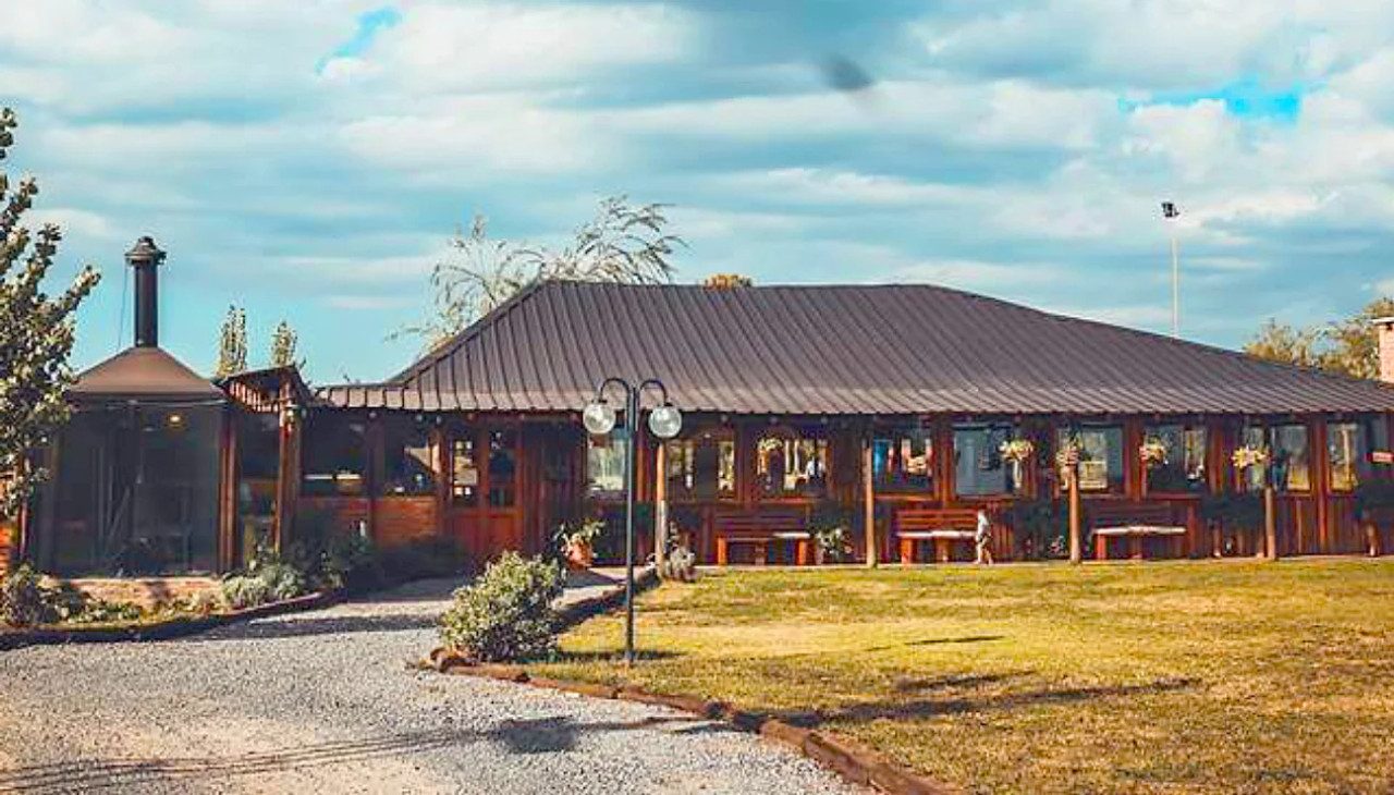 Parrilla en Carlos Keen. Foto: NA.