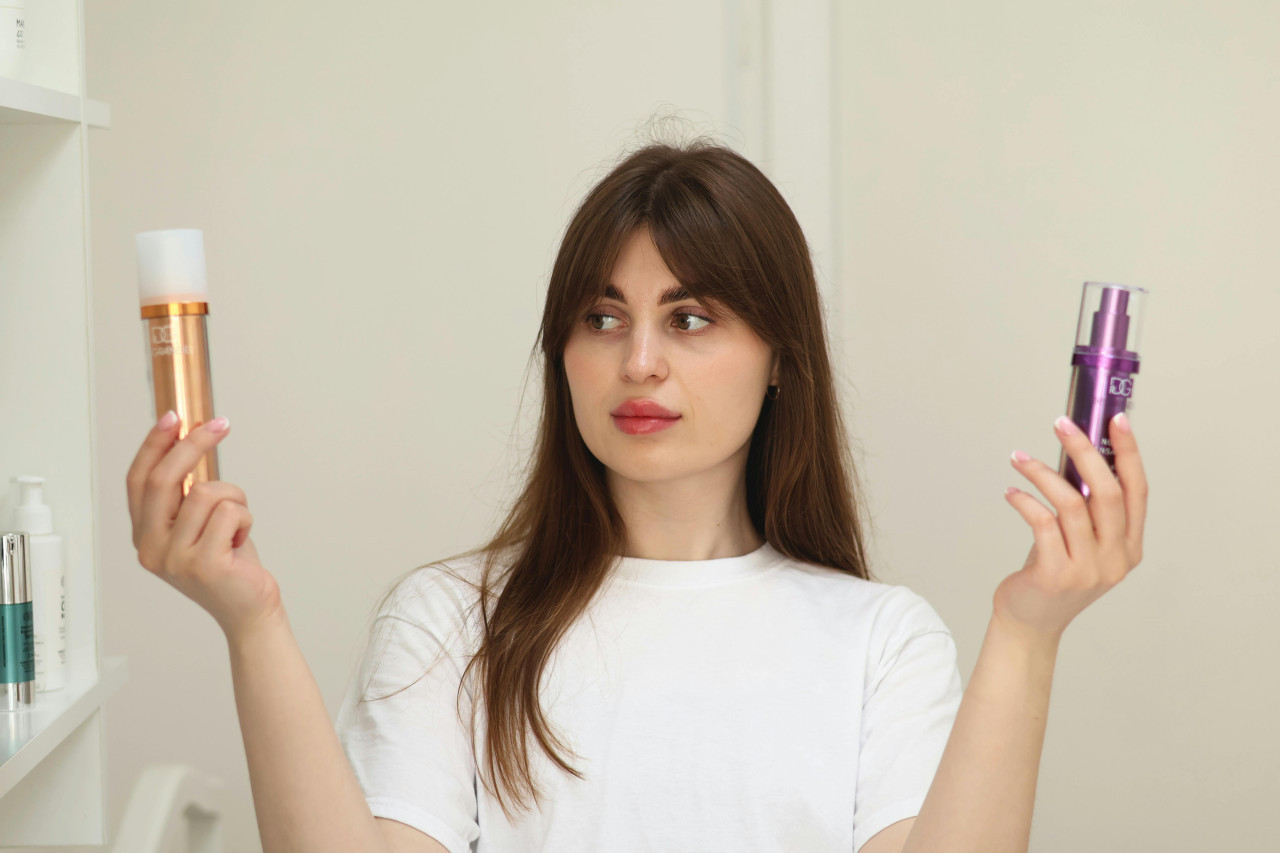 Productos para el pelo, cabello. Foto: Pexels.