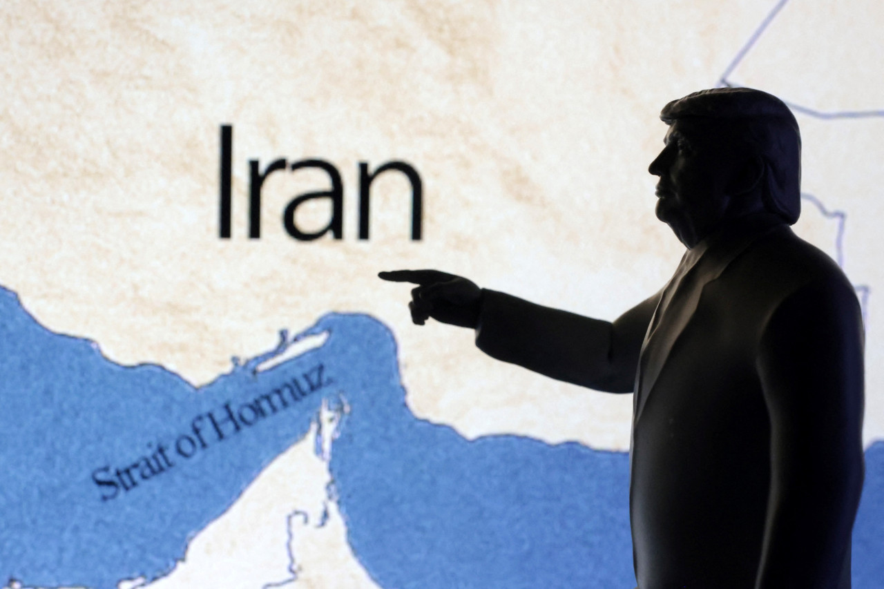 Donald Trump cuestiona a los dirigentes iraníes. Foto: Reuters/Dado Ruvic