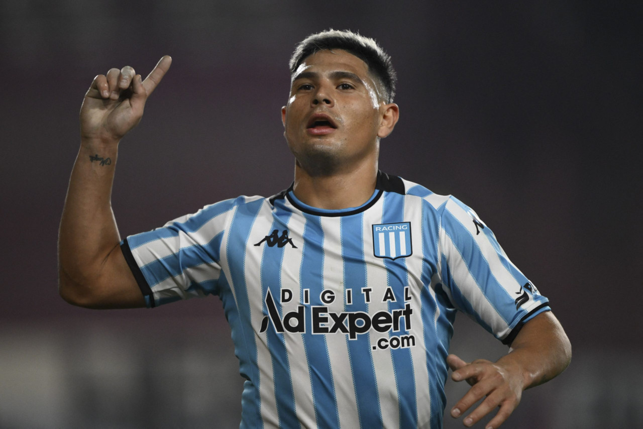 Maxi Salas podría pasar de Racing a River. Foto: NA/Conmebol
