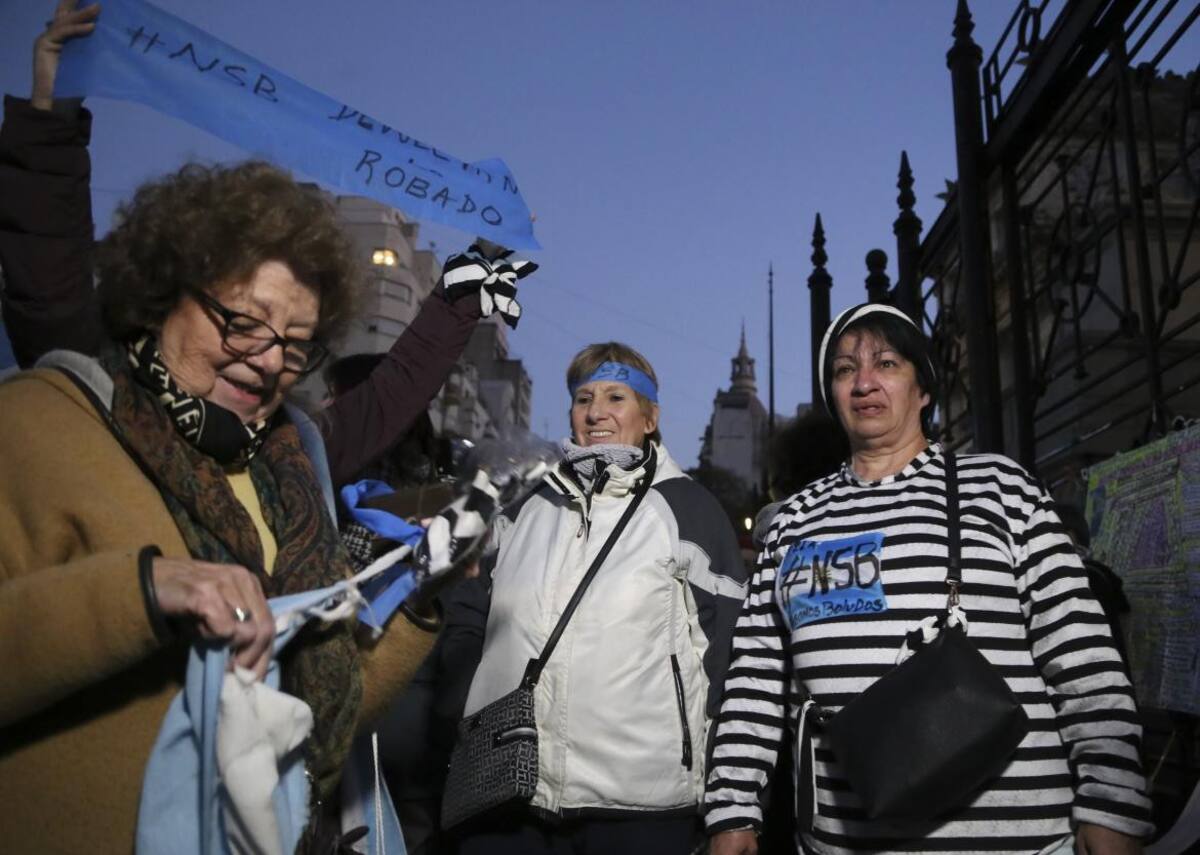#21A - Marcha en el Congreso por el desafuero de Cristina Kirchner - NA