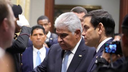 El secretario de Estado de EE.UU., Marco Rubio, junto al presidente de Panamá, José Raúl Mulino. Foto: Reuters/Mark Schiefelbein.