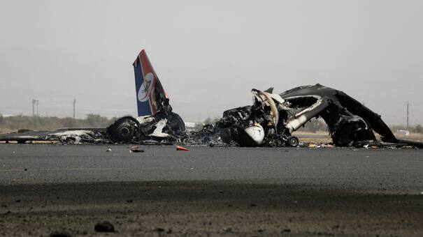 Israel lanzó un nuevo ataque contra el aeropuerto Saná de Yemen: dañaron aviones de los hutíes