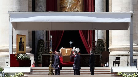 Cómo es y desde cuándo se podrá visitar la tumba del papa Francisco en la Basílica Santa María la Mayor de Roma
