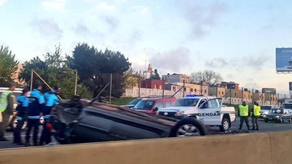 Autopista La Plata-Buenos Aires, choque, foto NA