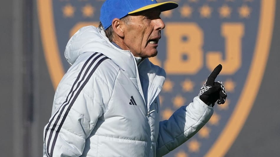 Miguel Ángel Russo en el entrenamiento de Boca.