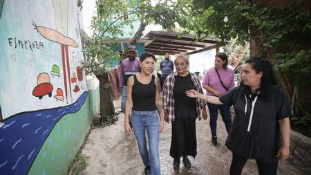 Recorrida de Mayra Mendoza por los trabajos tras el temporal en Quilmes. Foto: Prensa.