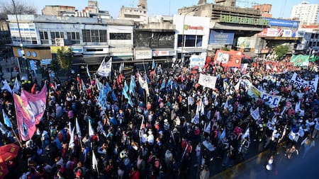 Movimientos sociales, organizaciones sociales, marchas, NA