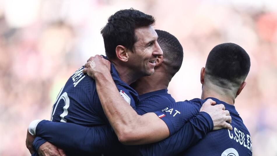 Festejo de Lionel Messi para el PSG ante el Lille por la Liga 1. Foto: EFE.