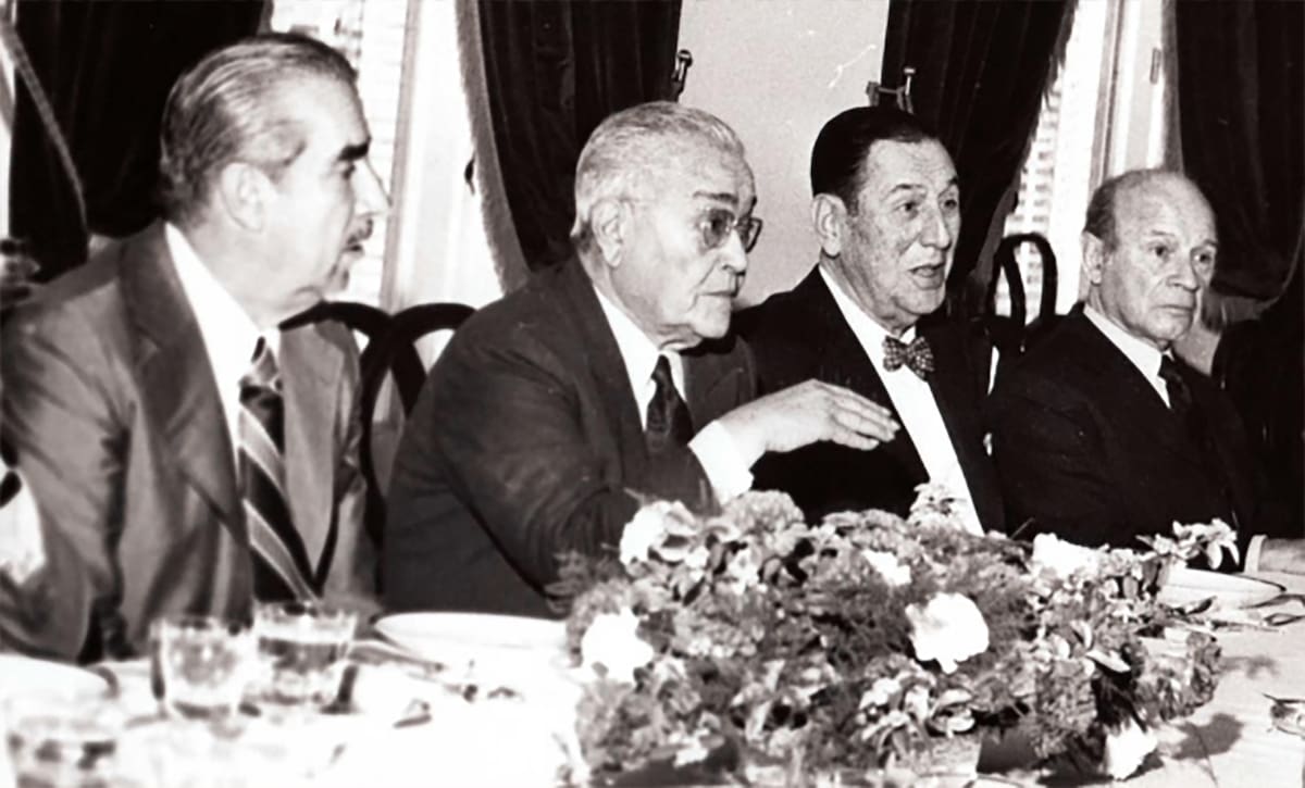 Leopoldo Bravo, Ricardo Balbín, Juan D. Perón y Vicente Solano Lima