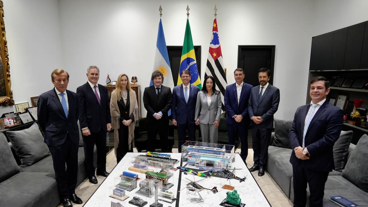 Javier Milei en Brasil junto a Flavio Bolsonaro.