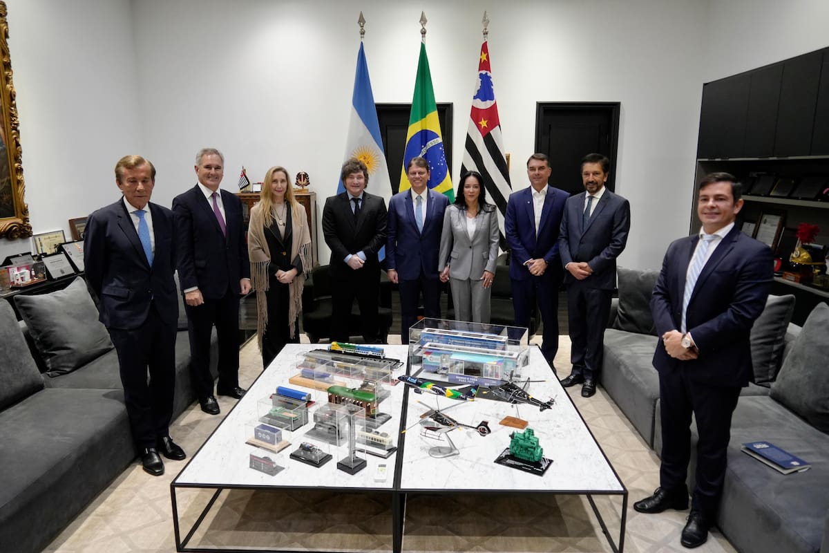 Javier Milei en Brasil junto a Flavio Bolsonaro.