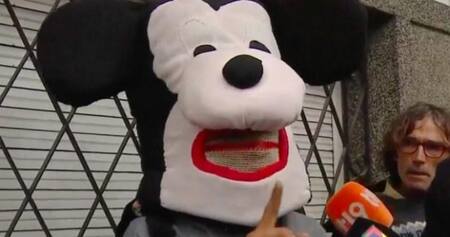 Claudia Ferro - supuesto usurpador