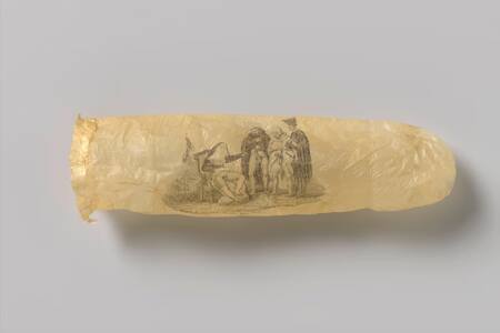 El condón en exposición en Amsterdam tiene unos 200 años. Fuente: EFE