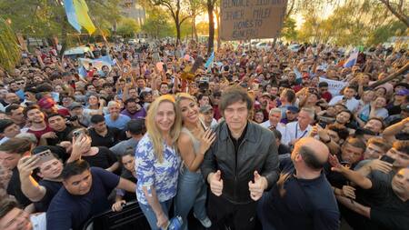 El presidente lo hizo con presencia de Karina Milei y Virginia Gallardo, candidata a diputada en Corrientes.