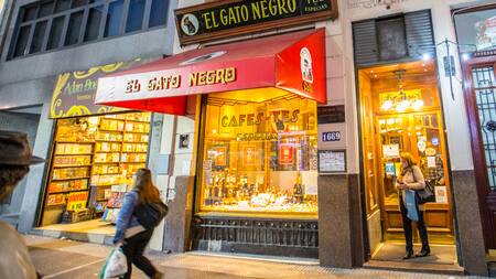 El Gato Negro, bar notable.