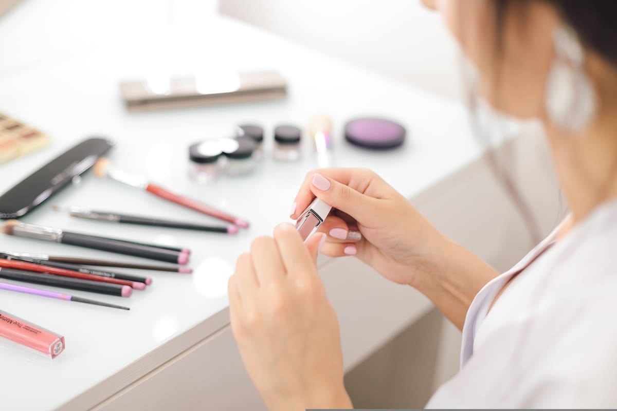 Maquillaje; belleza; moda.