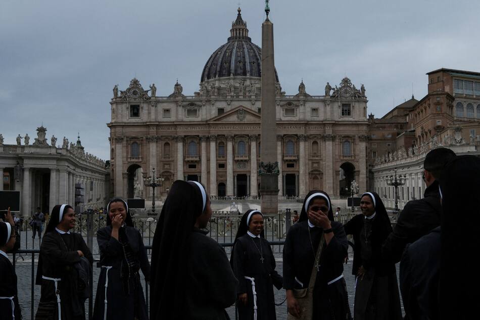 El Vaticano tendrá un estricto protocolo de seguridad ante el inicio del cónclave. Foto: Reuters/Amanda Perobelli.