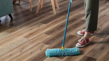 Adiós malos olores: la clave para limpiar la casa con solo dos ingredientes efectivos