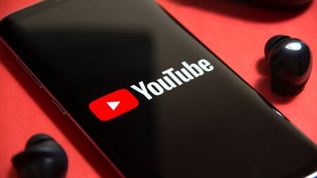 YouTube agrega publicidades en sus videos. Fuente: Captura.