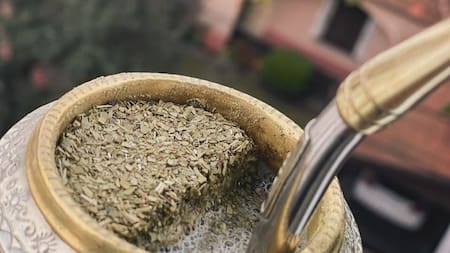 El secreto para hacer los mates perfectos. Foto Instagram @locosxlayerba