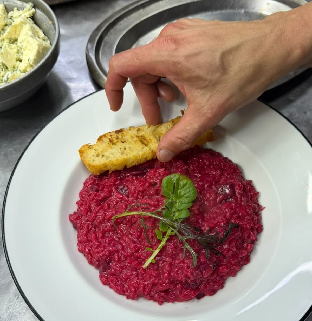 Villegas Resto; menú; octubre rosa.