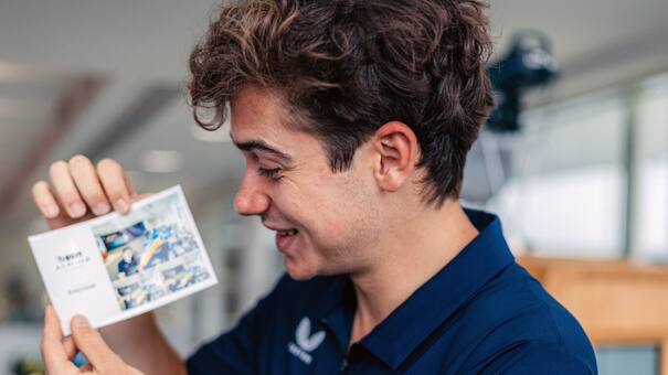 Franco Colapinto recibió un impresionante regalo de Alpine: cuánto cuesta