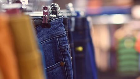 El jean, una de las prendas más usadas en el mundo. Fuente: Unsplash.