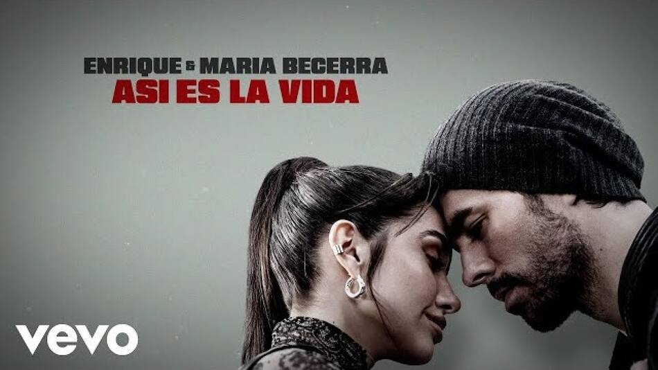 Enrique Iglesias y María Becerra en Así es la vida.