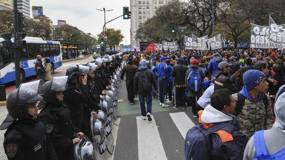 Marcha de organizaciones sociales, AGENCIA NA