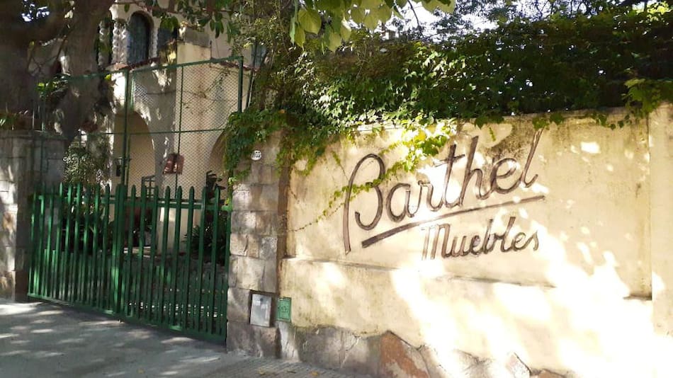 Barthel Muebles, mueblería abandonada, marineros del Graf Spee, nazis en Argentina, foto Marcelo García