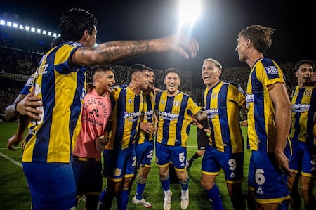 Rosario Central fue el mejor equipo del Torneo Apertura 2025 con 35 puntos. Foto: NA.