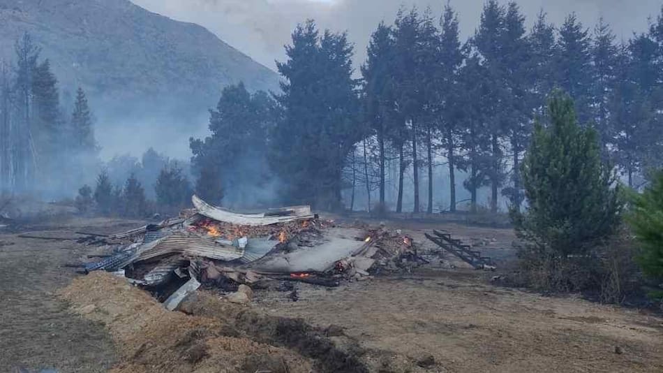 Patagonia bajo fuego: ya son dos las víctimas fatales por los incendios en Chubut