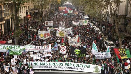 Marcha Mundial del Cannabis. Foto: Revista THC
