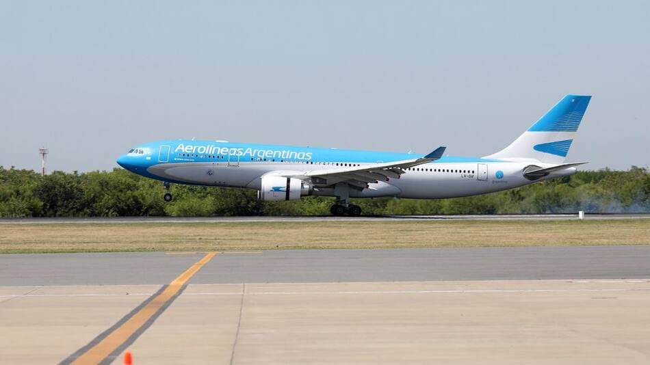 Avión de Aerolíneas Argentina, vacunas por coronavirus, NA
