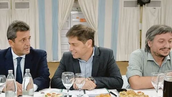 Axel Kicillof, Máximo Kirchner y Sergio Massa se reunieron de cara a las elecciones bonaerenses para definir las fórmulas peronistas