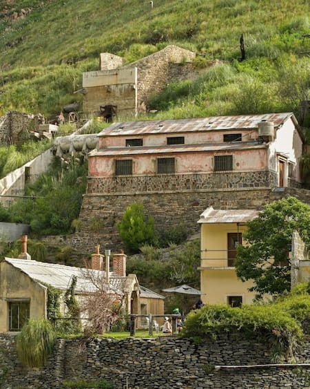Pueblo Escondido, un lugar en el medio de las sierras. Foto Instagram @respiracordoba.