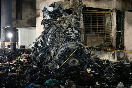 Accidente aéreo en la India. Foto: Reuters/Adnan Abidi