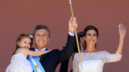 Macri Presidente en el balcón (NA)