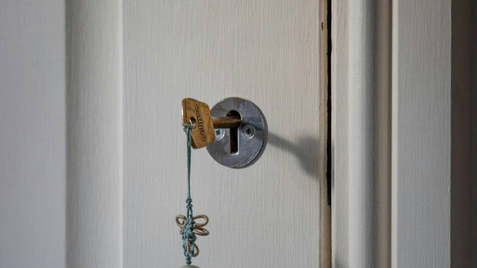 No dejes la llave puesta durante la noche, puede ser peligroso. Foto Unsplash.