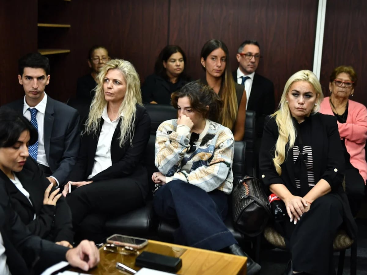 Maradona: Testimonios Revelan Deterioro Físico y Preocupación Médica