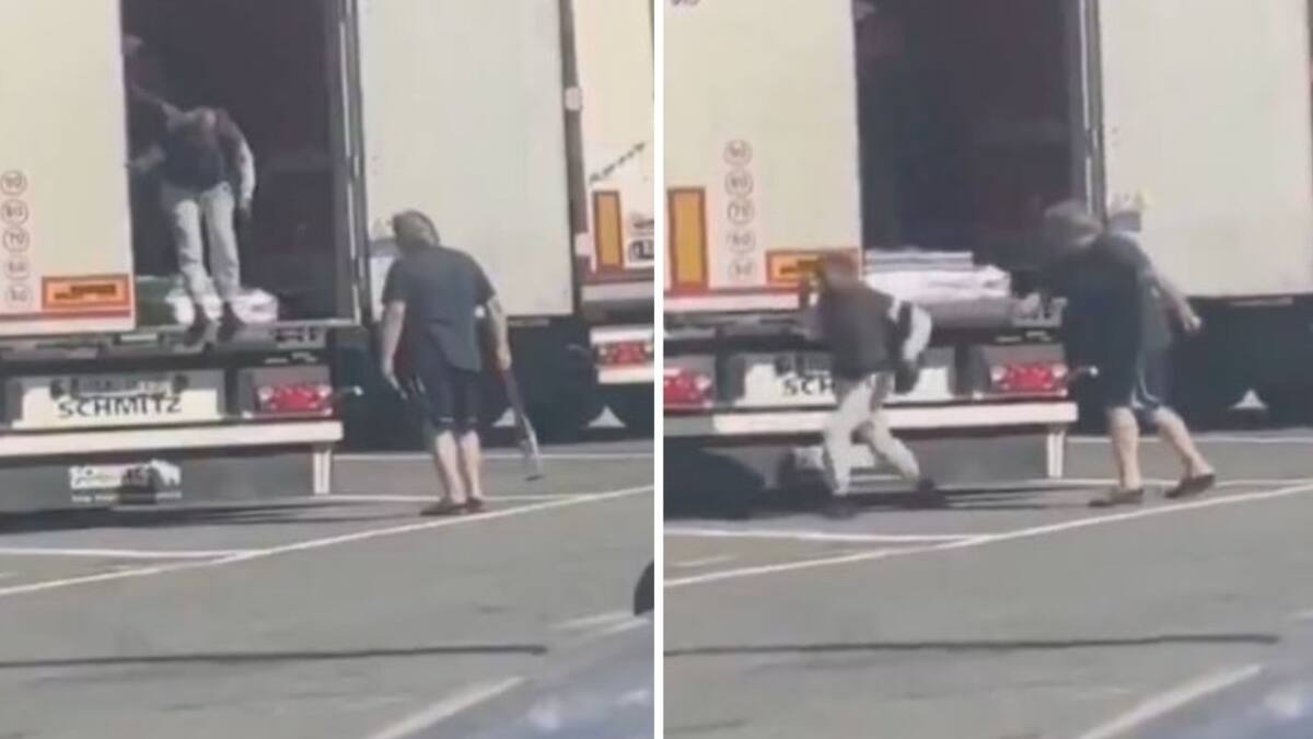 Un hombre bajó a latigazos a un grupo de mujeres migrantes en Italia. Foto: captura de video.