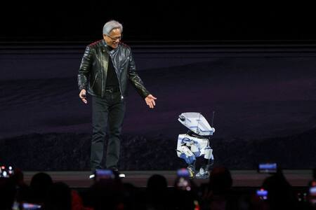 Jensen Huang, CEO de Nvidia, junto a Blue. Foto: Reuters (Brittany Hosea-Small)