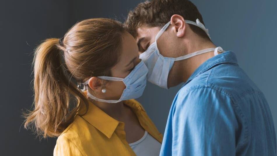 Sexo con barbijo, coronavirus