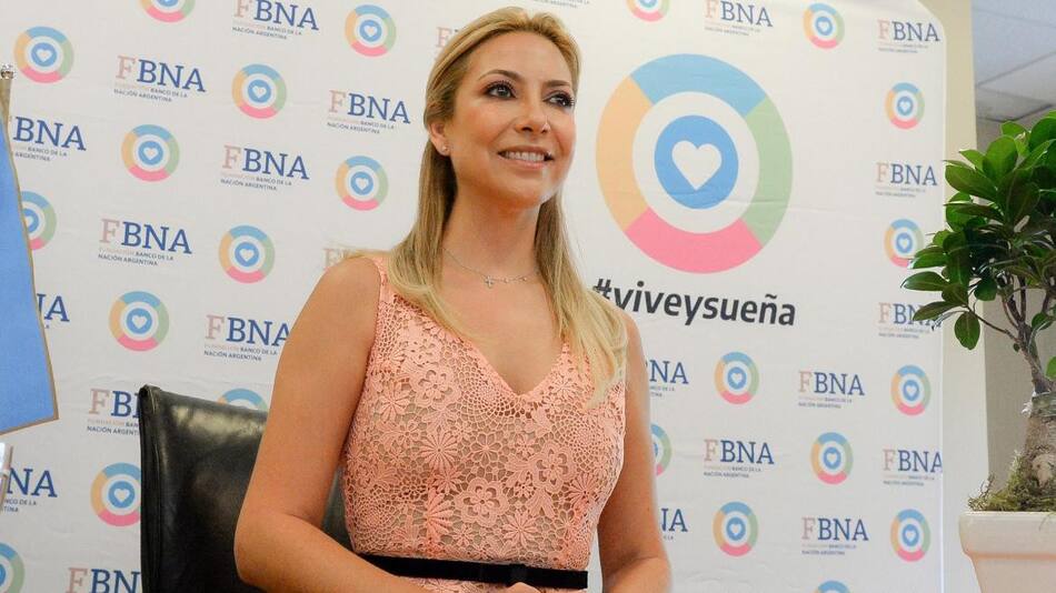 Fabiola Yañez, NA
