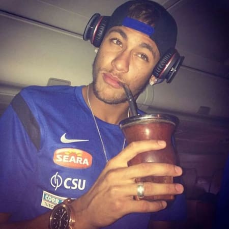 Neymar tomando mate. Foto: redes sociales.