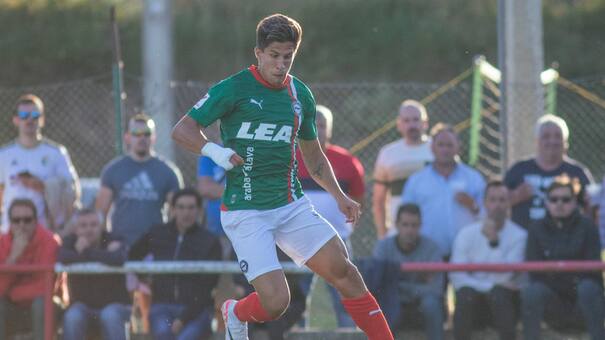 Giuliano Simeone fue operado con éxito de la fractura de peroné de su pierna izquierda